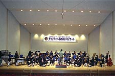 大阪都島ライオンズクラブ 結成４５周年記念チャリティーふれあいコンサート 2008年3月16日 桜宮中学校演奏